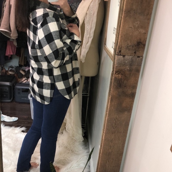 Burnside black & white plaid flannel button down shirt size small - Picture 4 of 10